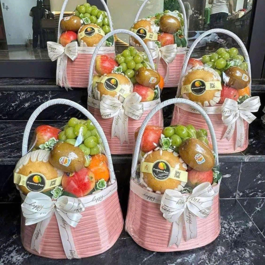 Giỏ Trái Cây Tươi Chúc Mừng TN77
